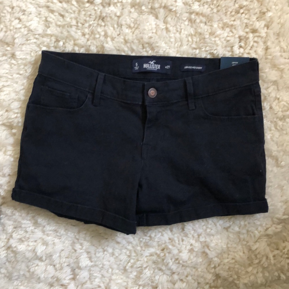 NWT Hollister Navy Shorts Size 5 (waist 27)